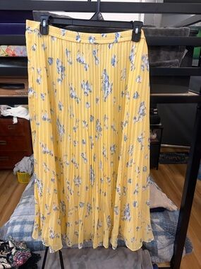 Chaps Yellow Pleated Maxi Skirt with Blue Floral Print